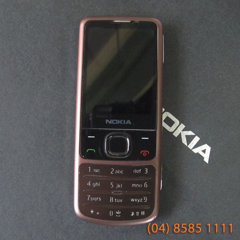 Nokia 6700 Classic Brown 1