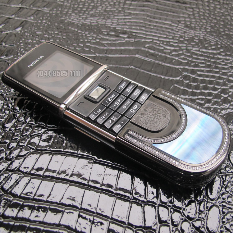 Nokia 8800 King Arthur màu đen khảm trai cực hiếm Nokia 8800 King Arthur màu đen khảm trai cực hiếm