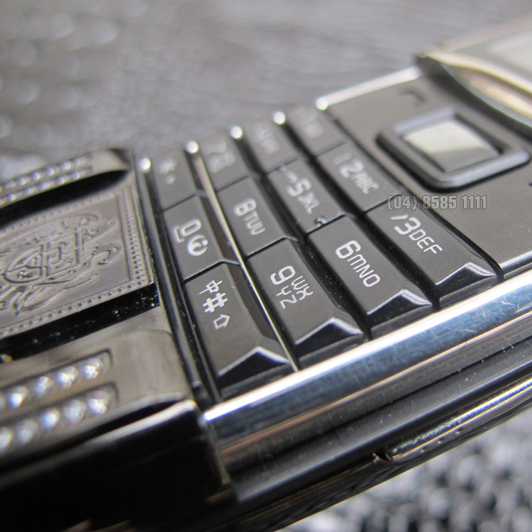 Nokia 8800 King Arthur màu đen khảm trai cực hiếm 1 Nokia 8800 King Arthur màu đen khảm trai cực hiếm 1