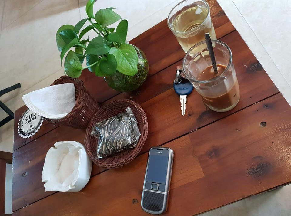 3-bang-chung-smartphone-van-kem-xa-lao-lang-nokia-8800.png 3-bang-chung-smartphone-van-kem-xa-lao-lang-nokia-8800.png