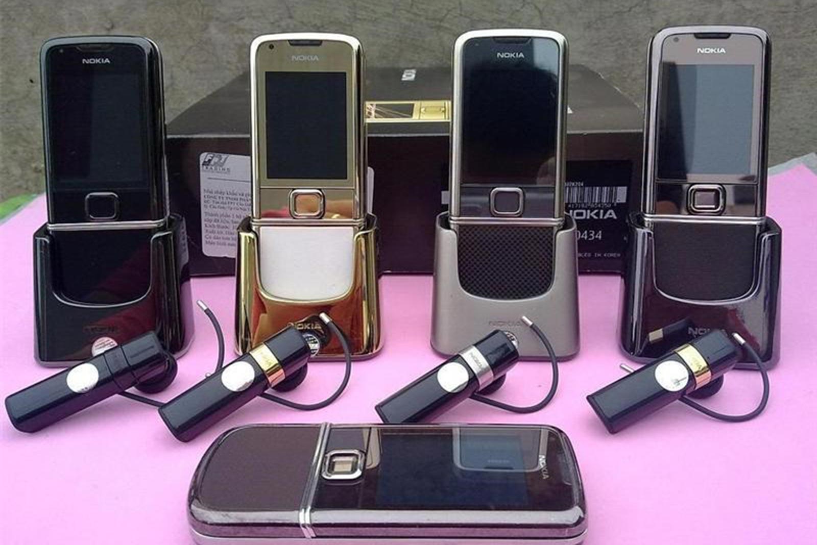 c-ch-nh-n-bi-t-c-c-i-nokia-8800-2.jpg c-ch-nh-n-bi-t-c-c-i-nokia-8800-2.jpg