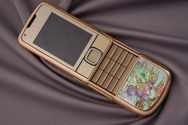vi-sao-bat-cu-quy-ong-hien-dai-nao-cung-ao-uoc-so-huu-mot-chiec-nokia-8800-che-tac-0112.png vi-sao-bat-cu-quy-ong-hien-dai-nao-cung-ao-uoc-so-huu-mot-chiec-nokia-8800-che-tac-0112.png